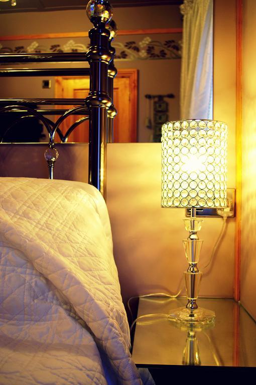 Crown House Suites Halifax Rum bild